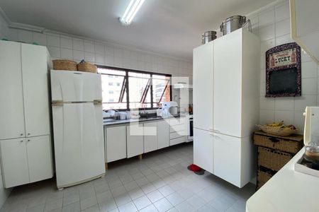 Apartamento à venda com 126m², 3 quartos e 2 vagasCozinha
