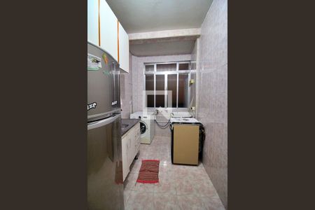 Apartamento para alugar com 66m², 2 quartos e sem vagaCozinha e Área de Serviço