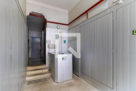 Apartamento à venda com 83m², 2 quartos e sem vaga Apartamento à venda com 83m², 2 quartos e sem vagaÁrea comum - Hall de entrada