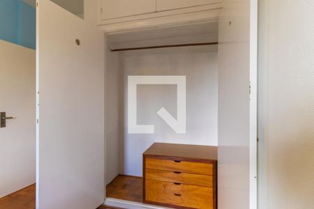 Apartamento à venda com 83m², 2 quartos e sem vaga Apartamento à venda com 83m², 2 quartos e sem vagaQuarto 1 - Armários