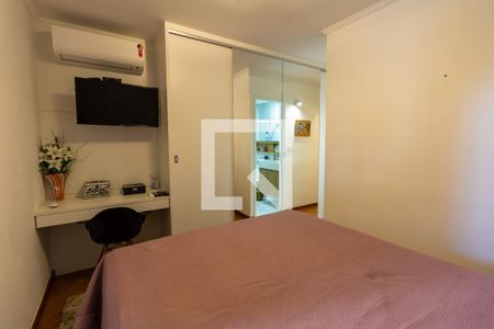 Apartamento à venda com 92m², 2 quartos e 2 vagasQuarto 2 - Suíte