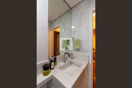 Apartamento à venda com 92m², 2 quartos e 2 vagasBanheiro Social
