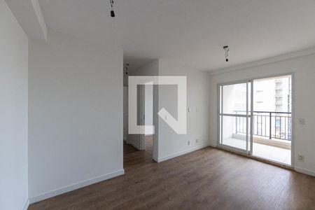 Sala e Cozinha de apartamento à venda com 2 quartos, 55m² em Mooca, São Paulo