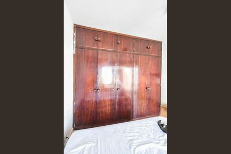 Casa à venda com 130m², 3 quartos e 2 vagasQuarto 01