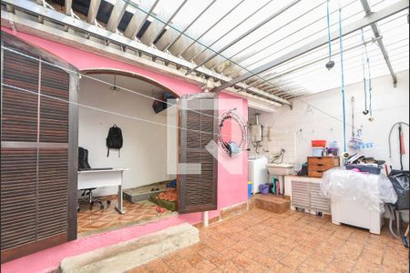 Casa à venda com 130m², 3 quartos e 2 vagasÁrea Externa