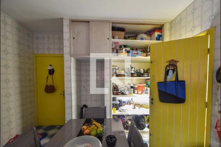 Casa à venda com 130m², 3 quartos e 2 vagasCozinha