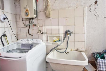 Casa à venda com 130m², 3 quartos e 2 vagasLavanderia 