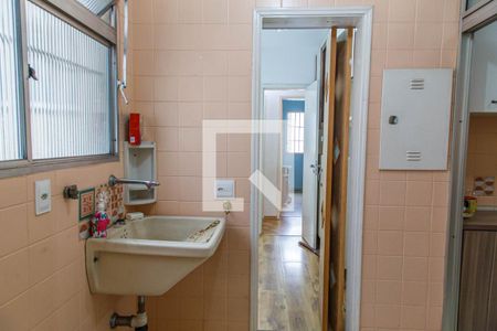 Apartamento para alugar com 100m², 3 quartos e 2 vagas Apartamento para alugar com 100m², 3 quartos e 2 vagasÁrea de Serviço