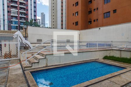 Apartamento para alugar com 100m², 3 quartos e 2 vagas Apartamento para alugar com 100m², 3 quartos e 2 vagasPiscina