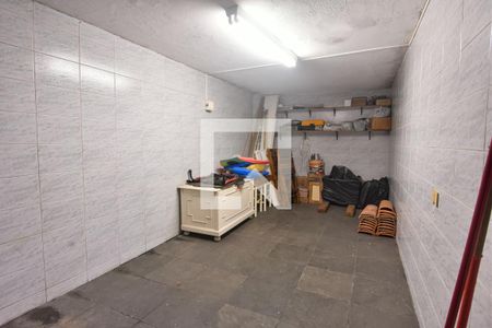 Casa à venda com 200m², 2 quartos e 3 vagas Casa à venda com 200m², 2 quartos e 3 vagasGaragem