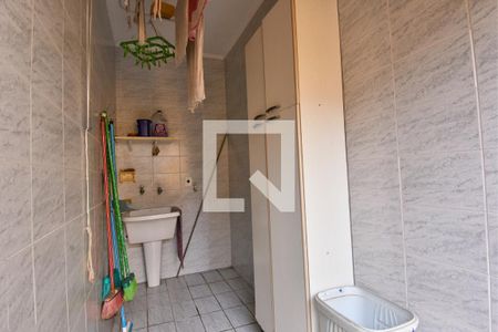 Casa à venda com 200m², 2 quartos e 3 vagas Casa à venda com 200m², 2 quartos e 3 vagasÁrea de Serviço