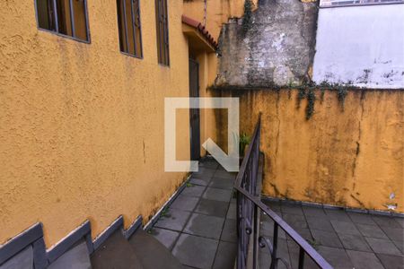 Casa à venda com 200m², 2 quartos e 3 vagas Casa à venda com 200m², 2 quartos e 3 vagasEntrada