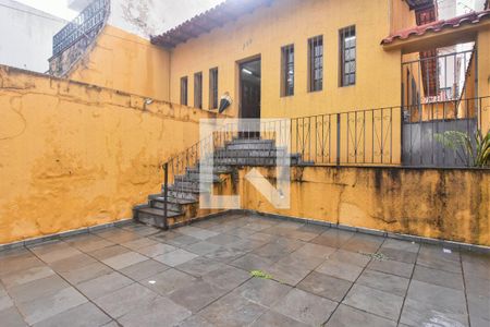 Casa à venda com 200m², 2 quartos e 3 vagas Casa à venda com 200m², 2 quartos e 3 vagasGaragem