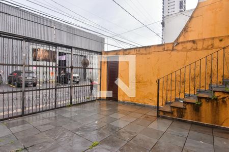 Casa à venda com 200m², 2 quartos e 3 vagas Casa à venda com 200m², 2 quartos e 3 vagasGaragem