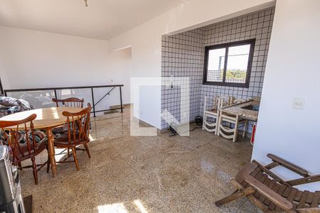 Apartamento à venda com 259m², 4 quartos e 4 vagas Apartamento à venda com 259m², 4 quartos e 4 vagasSala / Cobertura