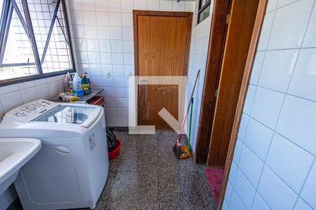 Apartamento à venda com 259m², 4 quartos e 4 vagas Apartamento à venda com 259m², 4 quartos e 4 vagasArea de serviço