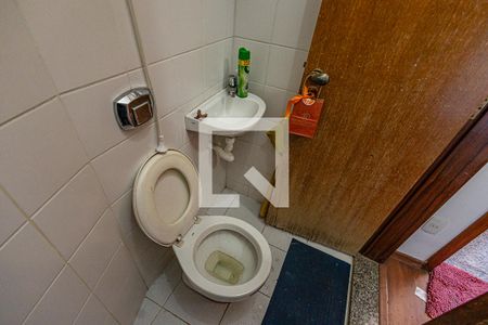 Apartamento à venda com 259m², 4 quartos e 4 vagas Apartamento à venda com 259m², 4 quartos e 4 vagasBanheiro de serviço