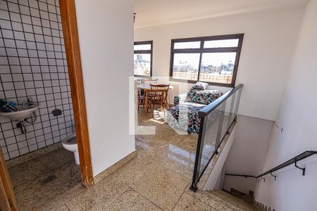 Apartamento à venda com 259m², 4 quartos e 4 vagas Apartamento à venda com 259m², 4 quartos e 4 vagasSala / Cobertura