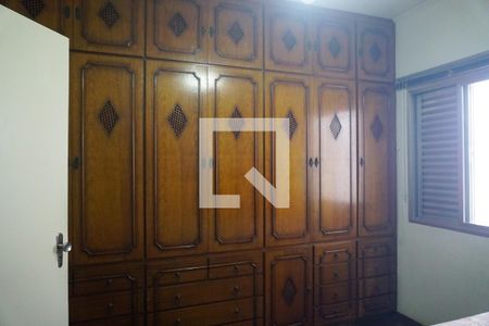 Casa à venda com 306m², 3 quartos e 5 vagasQuarto 2