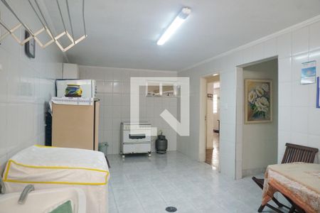 Casa à venda com 306m², 3 quartos e 5 vagasLavanderia