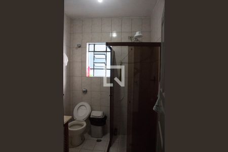 Casa à venda com 674m², 3 quartos e 2 vagasBanheiro 