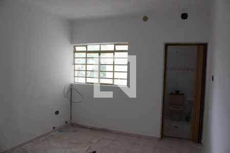 Casa à venda com 674m², 3 quartos e 2 vagasCasa 4