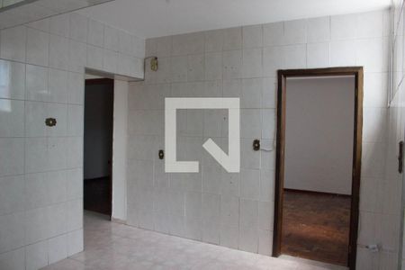 Casa à venda com 674m², 3 quartos e 2 vagasCasa 4