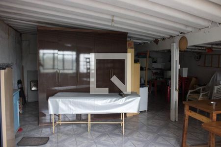 Casa à venda com 674m², 3 quartos e 2 vagasCasa 2