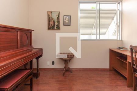 Apartamento à venda com 193m², 4 quartos e 2 vagasQuarto 1