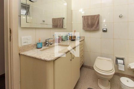 Apartamento à venda com 193m², 4 quartos e 2 vagasBanheiro