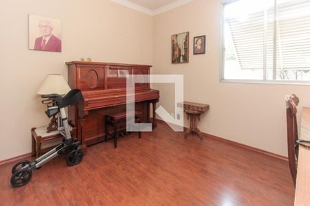 Apartamento à venda com 193m², 4 quartos e 2 vagasQuarto 1