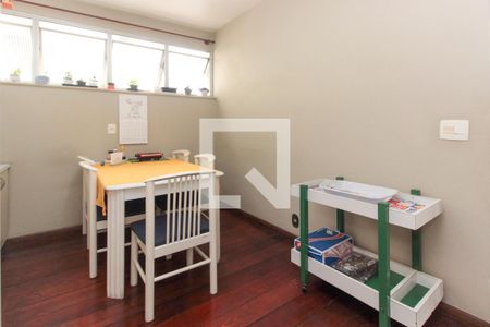 Apartamento à venda com 193m², 4 quartos e 2 vagasCopa