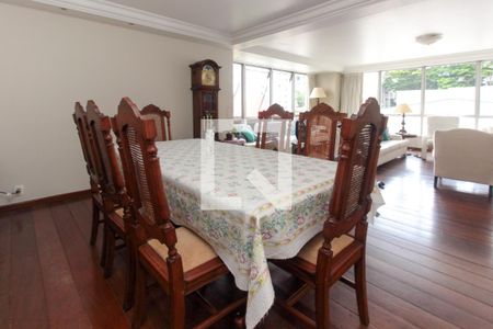 Apartamento à venda com 193m², 4 quartos e 2 vagasSala de jantar