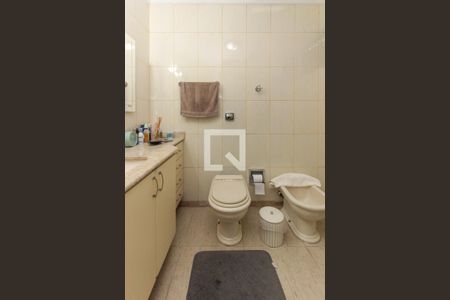 Apartamento à venda com 193m², 4 quartos e 2 vagasBanheiro