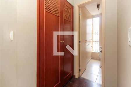 Apartamento à venda com 193m², 4 quartos e 2 vagasLavabo