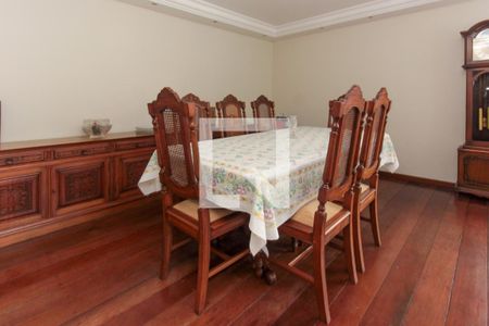 Apartamento à venda com 193m², 4 quartos e 2 vagasSala de jantar