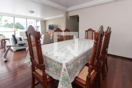 Apartamento à venda com 193m², 4 quartos e 2 vagasSala de jantar