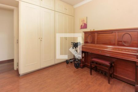 Apartamento à venda com 193m², 4 quartos e 2 vagasQuarto 1