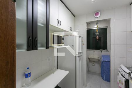 Cozinha de apartamento para alugar com 2 quartos, 65m² em Buritis, Belo Horizonte