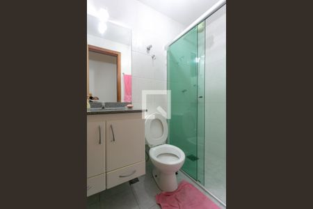 Banheiro de apartamento para alugar com 2 quartos, 65m² em Buritis, Belo Horizonte