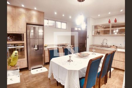 Apartamento à venda com 200m², 3 quartos e 2 vagas