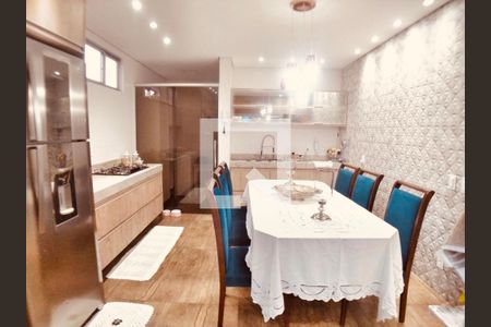 Apartamento à venda com 200m², 3 quartos e 2 vagas