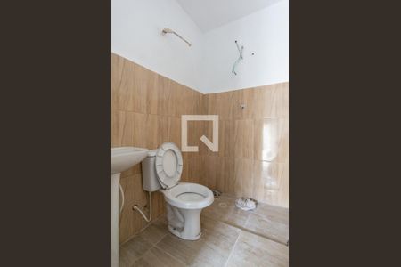 Banheiro de casa para alugar com 1 quarto, 30m² em Vila Marina, São Paulo