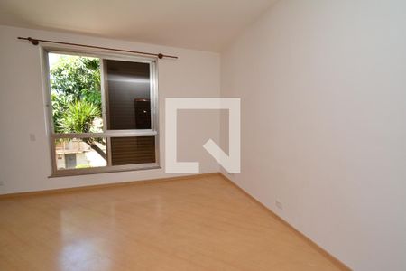 Casa à venda com 291m², 4 quartos e 4 vagas Casa à venda com 291m², 4 quartos e 4 vagasSuíte 3