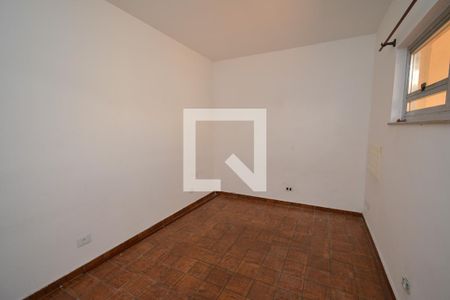 Casa à venda com 291m², 4 quartos e 4 vagas Casa à venda com 291m², 4 quartos e 4 vagasEdícula Quarto 4