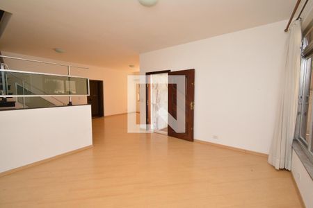 Sala de casa à venda com 4 quartos, 291m² em Jardim Maia, Guarulhos