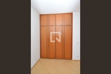 Casa à venda com 291m², 4 quartos e 4 vagas Casa à venda com 291m², 4 quartos e 4 vagasSuíte 2