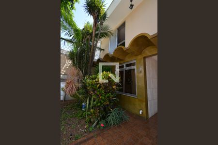 Casa à venda com 291m², 4 quartos e 4 vagas Casa à venda com 291m², 4 quartos e 4 vagasJardim