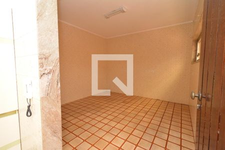 Casa à venda com 291m², 4 quartos e 4 vagas Casa à venda com 291m², 4 quartos e 4 vagasCozinha