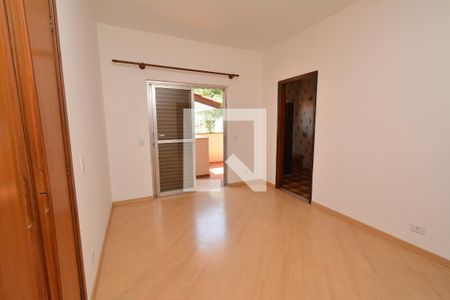 Casa à venda com 291m², 4 quartos e 4 vagas Casa à venda com 291m², 4 quartos e 4 vagasSuíte 2